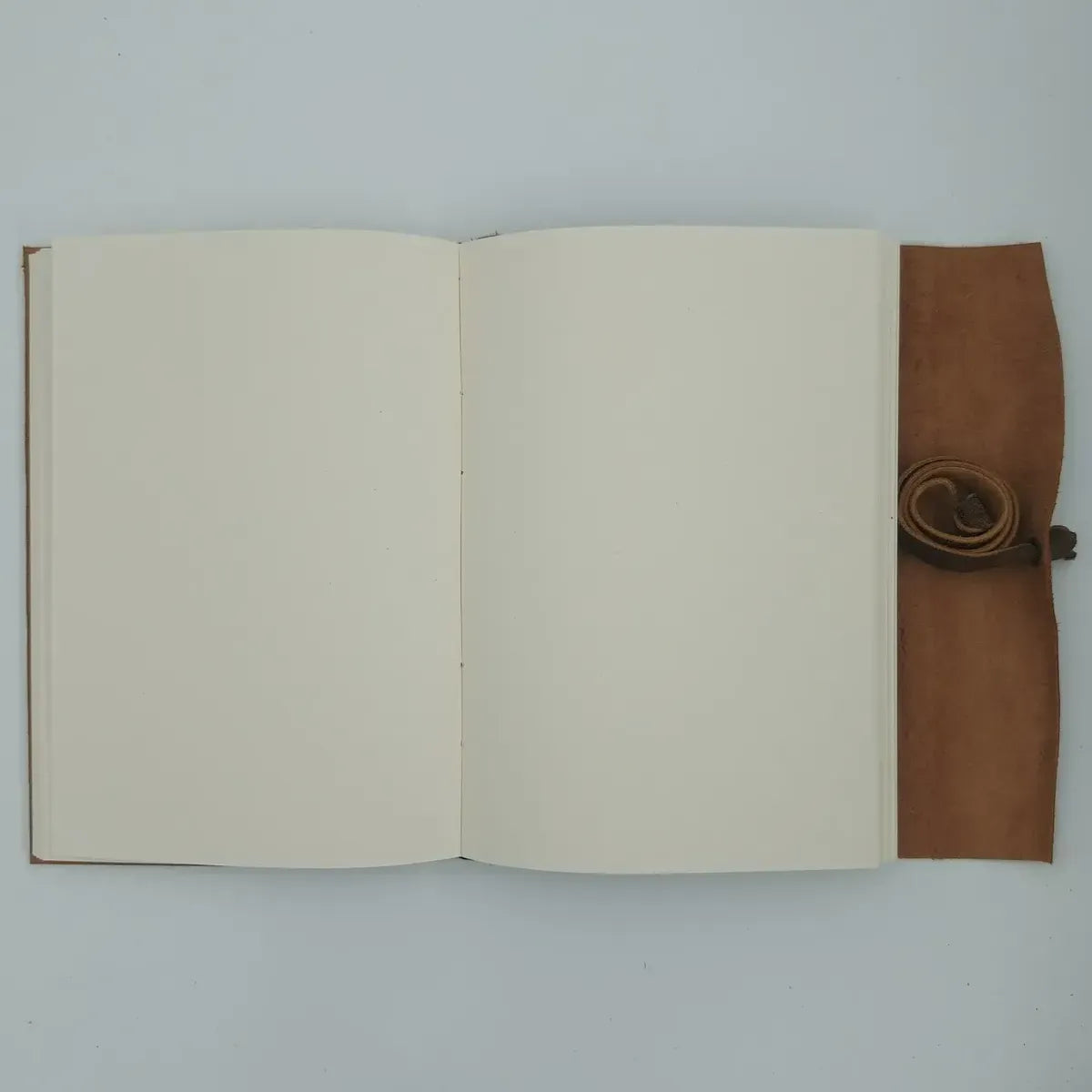 Caderno de Couro Clássico, 100 Folhas ⭐⭐⭐⭐⭐