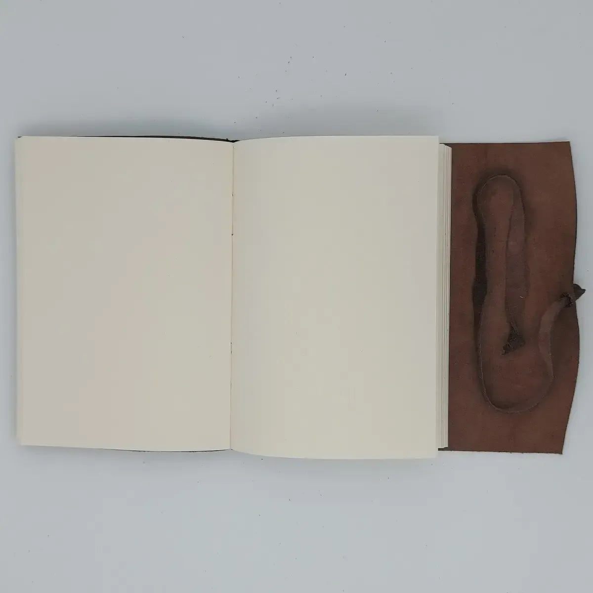 Caderno de Couro Clássico, 200 Folhas ⭐⭐⭐⭐⭐